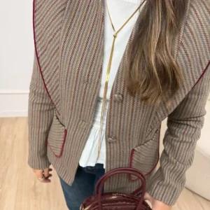 Chaqueta Pombo